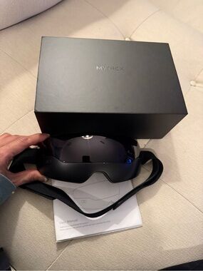 iRhythm Vibrating Eye Massager